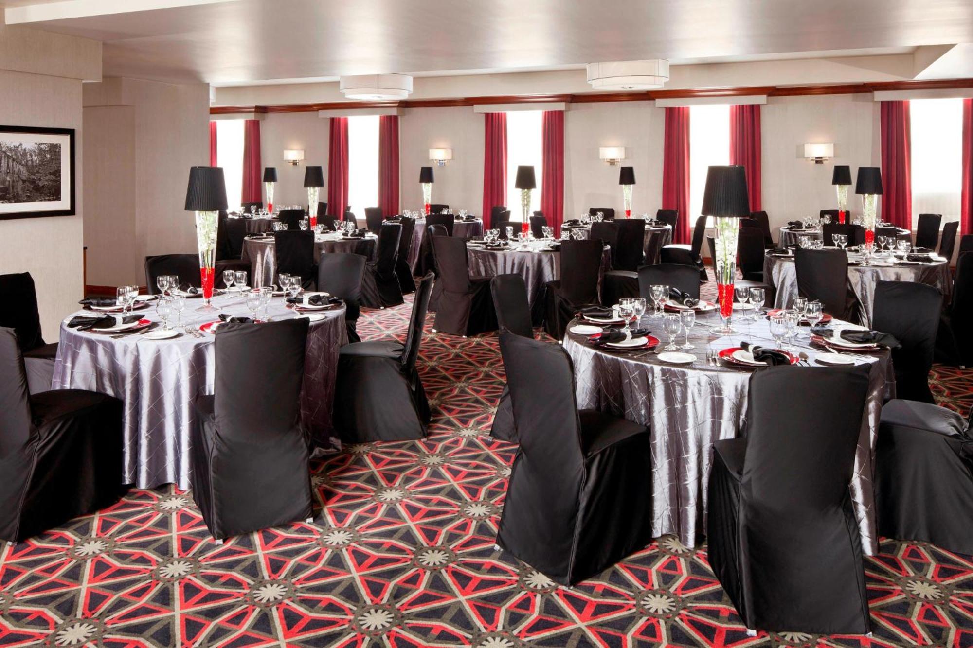 Four Points By Sheraton Hotel & Conference Centre Gatineau-Ottawa Ngoại thất bức ảnh