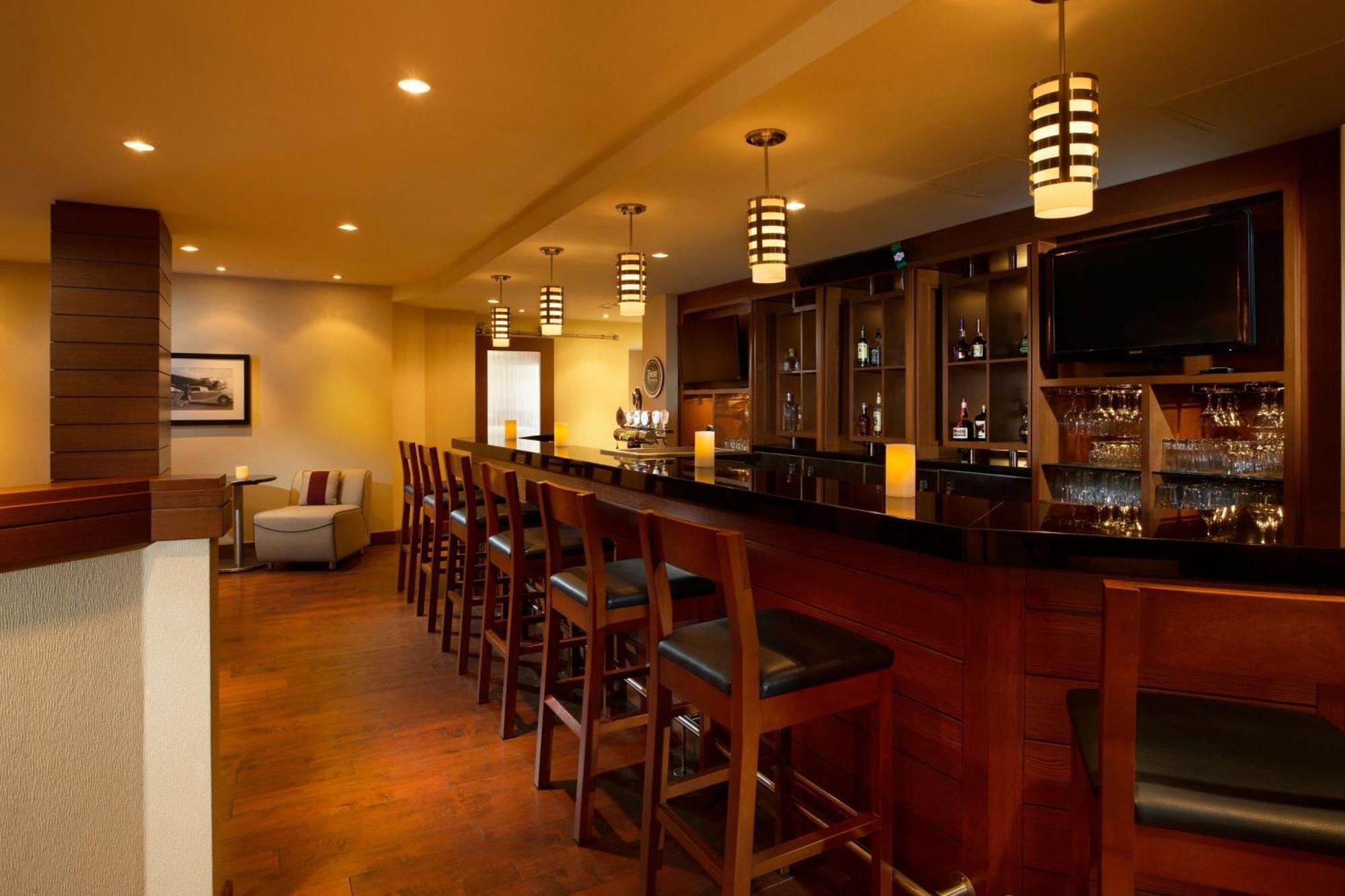 Four Points By Sheraton Hotel & Conference Centre Gatineau-Ottawa Ngoại thất bức ảnh